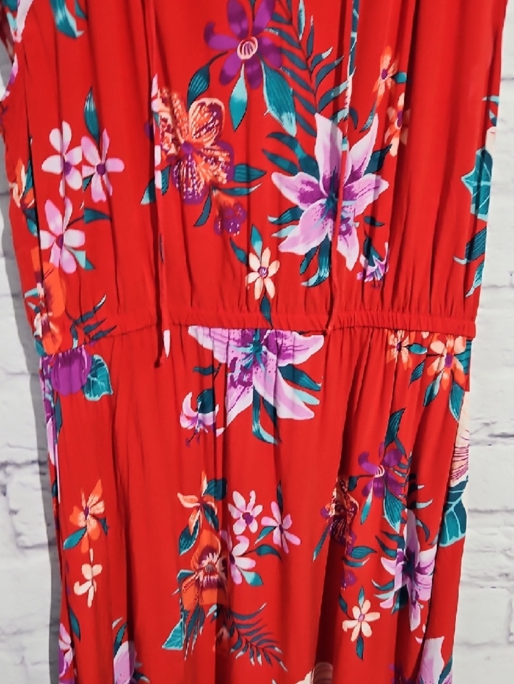 Old Navy Red Floral Tropical V-Neck Mini Dress - Picture 5 of 7